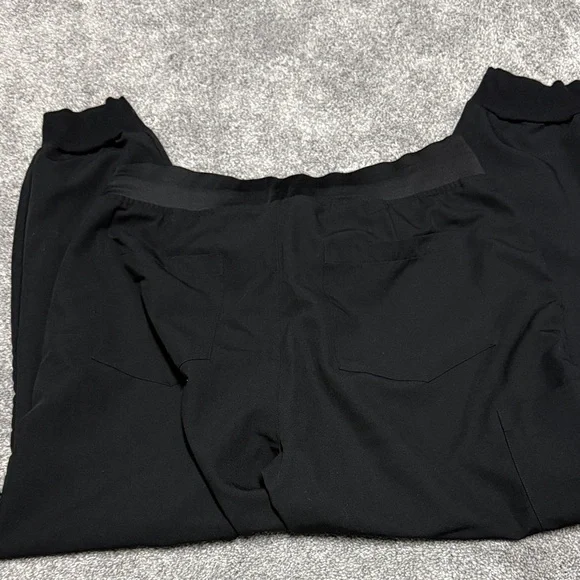 Black Mandala Scrub Set - Picture 5 of 5